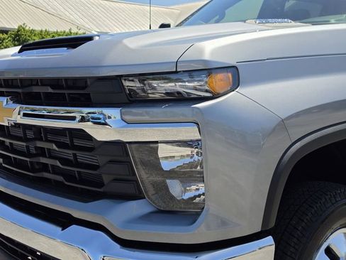 New 2026 Chevrolet Silverado 3500 LT AWD/4WD image 9