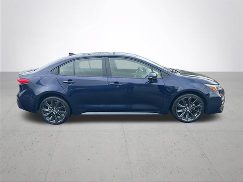 Used 2024 Toyota Corolla SE w/ SE Premium Package FWD image 6