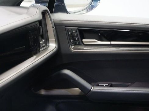 New 2026 Porsche Cayenne Turbo image 21