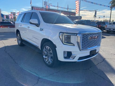 Used 2023 GMC Yukon Denali image 4