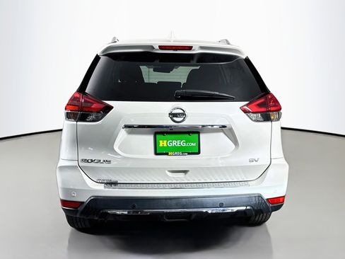 Used 2020 Nissan Rogue SV FWD image 8