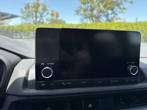 Used 2023 Honda CR-V EX image 25