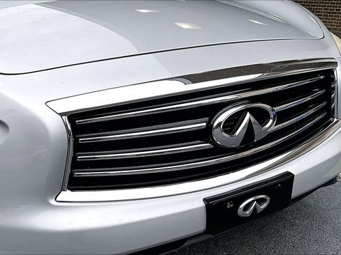 Used 2016 INFINITI QX70 w/ Premium Package image 30