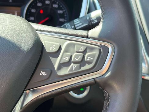Used 2023 Chevrolet Equinox LT AWD/4WD image 22