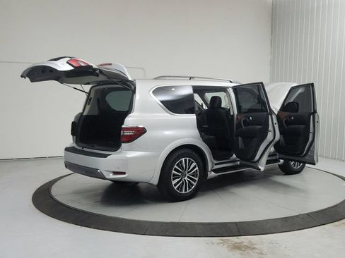 Used 2022 Nissan Armada SL AWD/4WD image 15