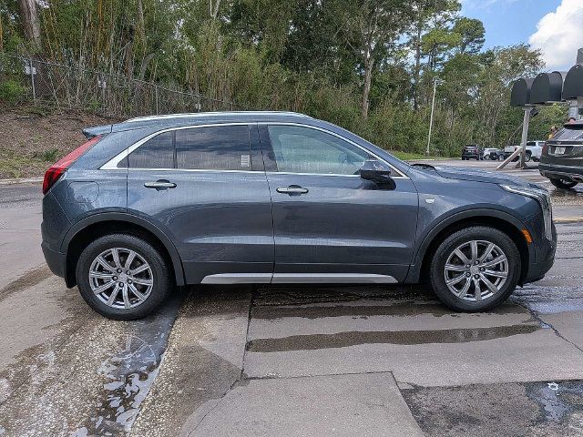 Used 2019 Cadillac XT4 Premium Luxury FWD image 5