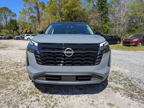 New 2026 Nissan Pathfinder Platinum w/ Cargo Package FWD image 3