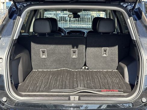 Used 2021 GMC Terrain SLE image 8