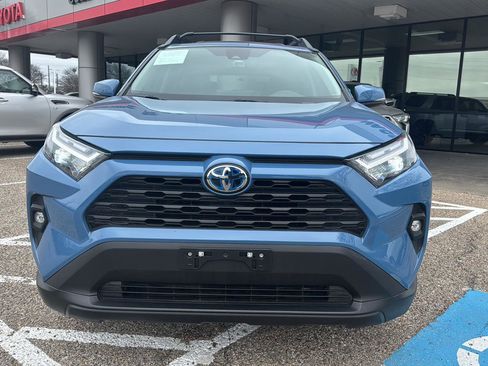 Used 2023 Toyota RAV4 AWD Hybrid image 10