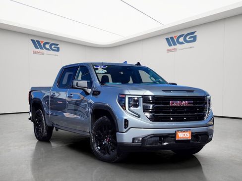 Used 2024 GMC Sierra 1500 Elevation image 2