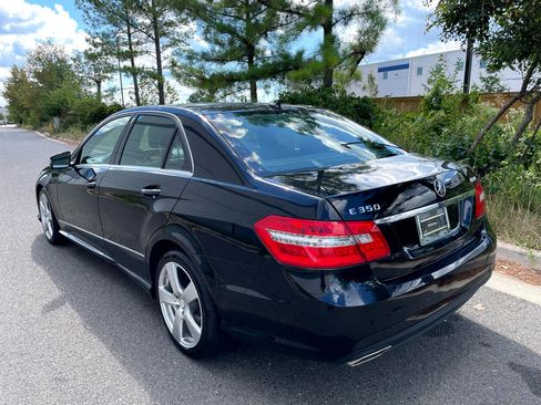 Used 2010 Mercedes-Benz E 350 4MATIC Sedan image 3