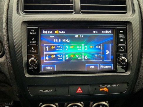 Used 2024 Mitsubishi Outlander Sport LE image 16