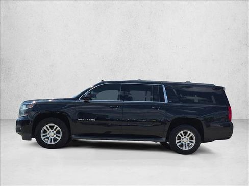 Used 2015 Chevrolet Suburban LT w/ Luxury Package AWD/4WD image 8