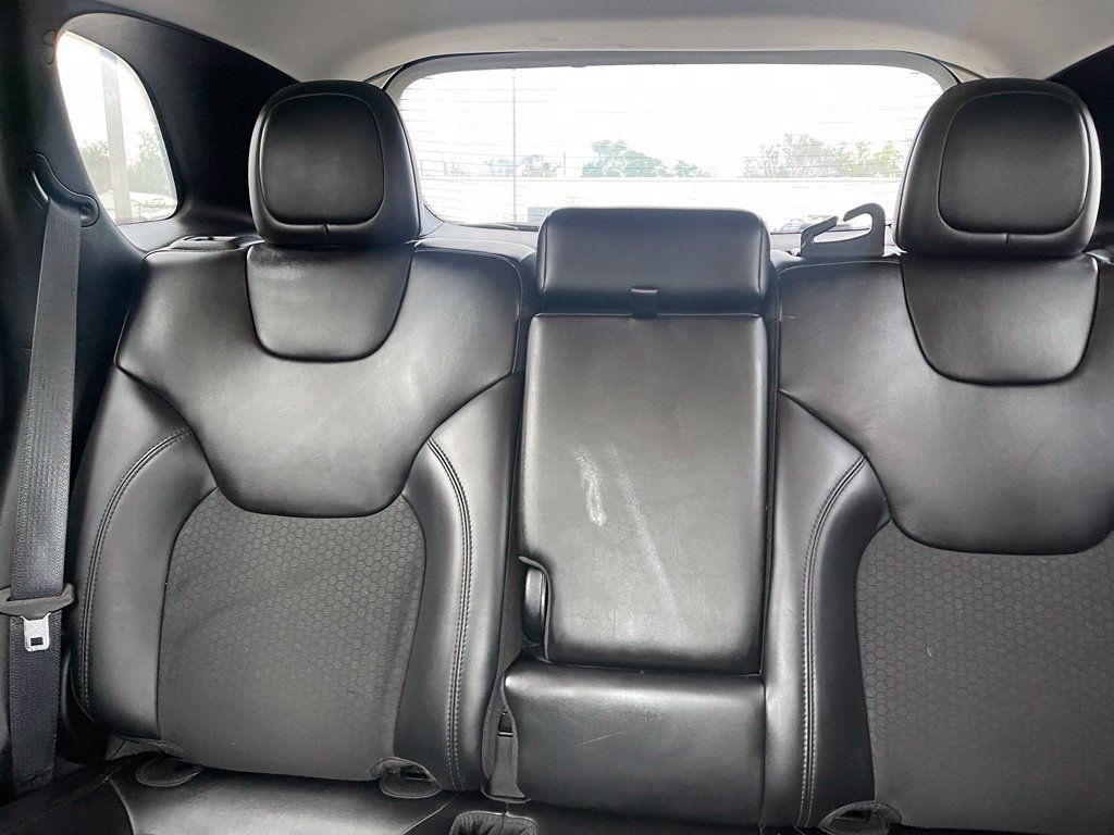 Used 2019 Jeep Cherokee Latitude Plus AWD/4WD image 12