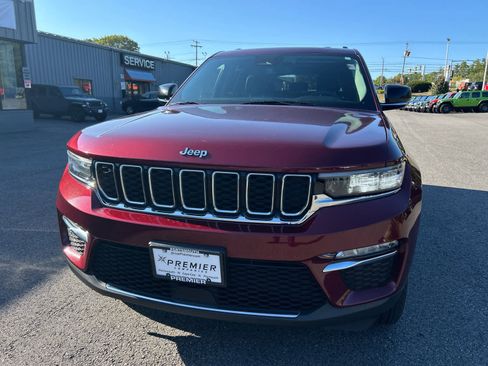 Used 2023 Jeep Grand Cherokee image 16