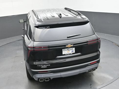 Certified 2026 Chevrolet Traverse LT FWD image 47