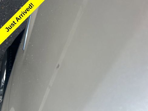 Used 2012 Chevrolet Traverse LTZ image 15