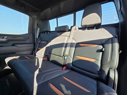 Used 2024 GMC Sierra 1500 AT4 w/ Technology Package image 24