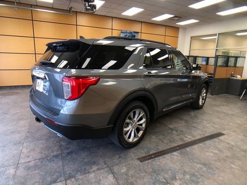 Certified 2023 Ford Explorer XLT w/ Equipment Group 202A AWD/4WD image 7
