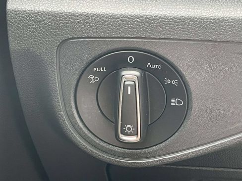 Certified 2023 Volkswagen Atlas SE FWD image 22