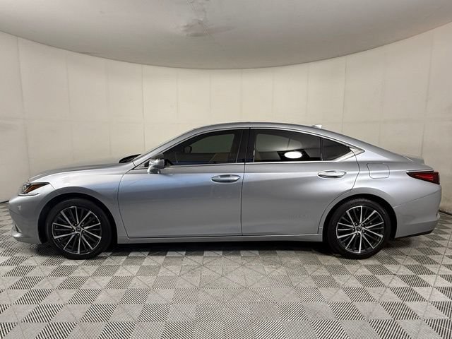 Certified 2022 Lexus ES 350 w/ Premium Package FWD image 3