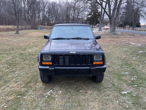 Used 2000 Jeep Cherokee Classic image 6