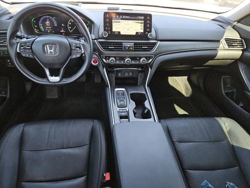 Used 2022 Honda Accord Touring image 11