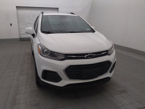 Used 2022 Chevrolet Trax LT w/ Sport Edition FWD image 14