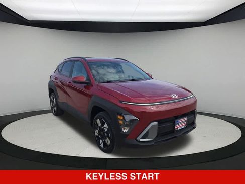 Used 2025 Hyundai Kona SEL AWD/4WD image 8