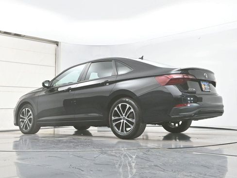 Used 2023 Volkswagen Jetta Sport FWD image 28