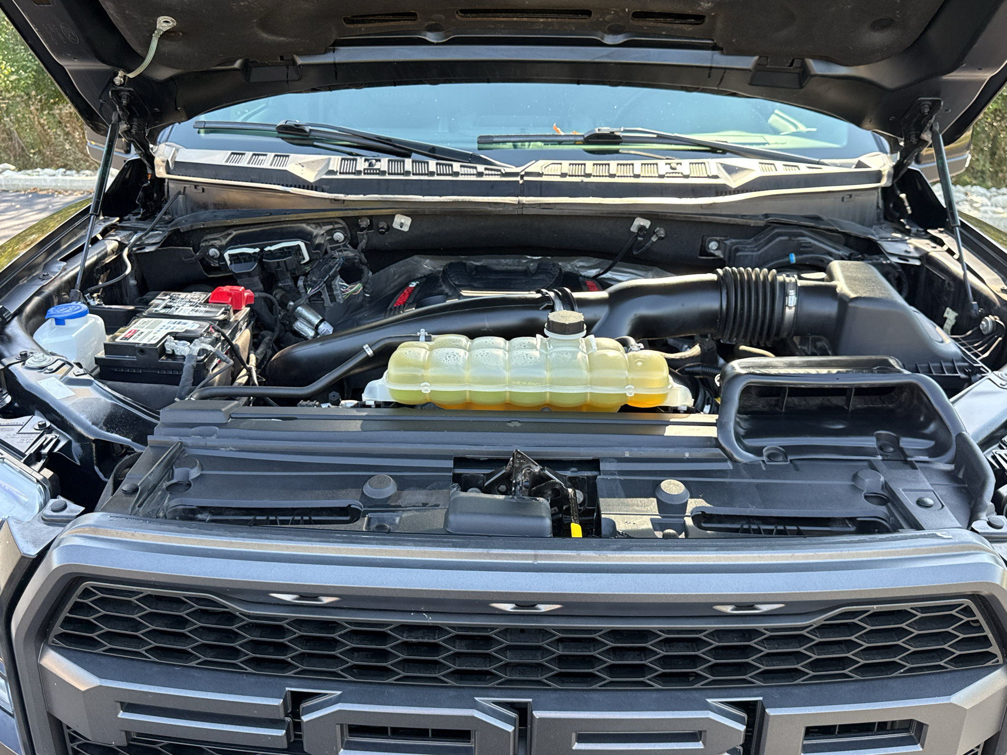 Used 2019 Ford F150 Raptor w/ Equipment Group 802A Luxury AWD/4WD image 43
