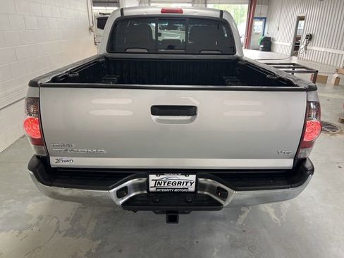 Used 2013 Toyota Tacoma 4x4 Double Cab w/ TRD Off-Road Pkg image 7