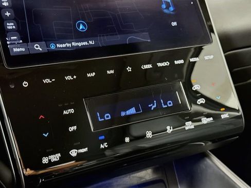 Certified 2024 Hyundai Tucson SEL AWD/4WD image 17