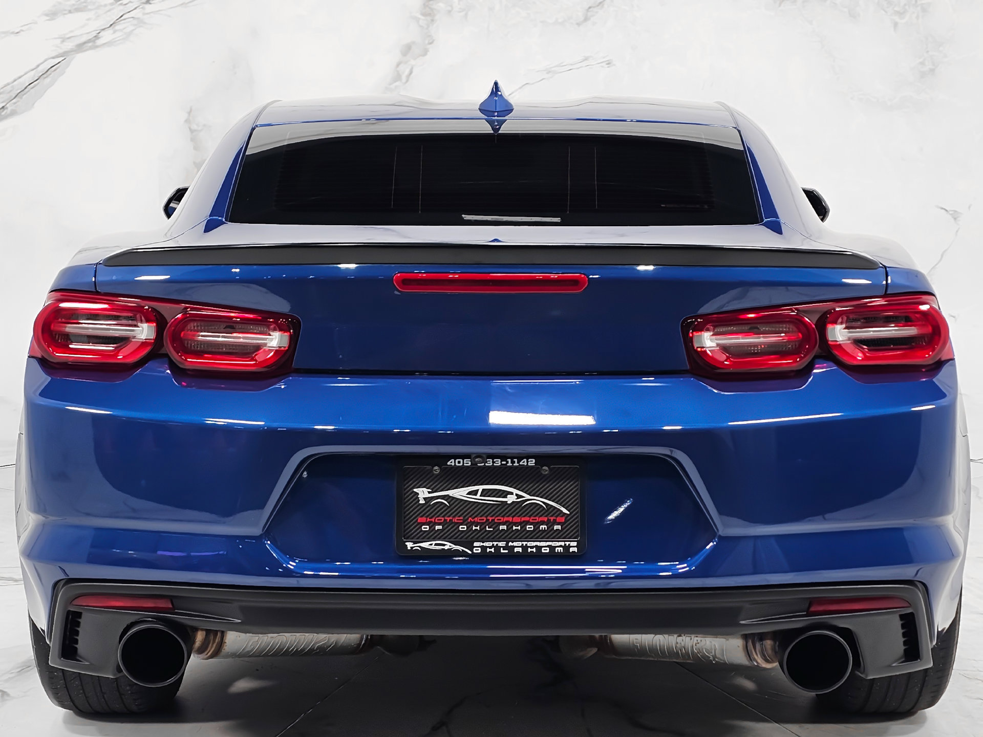 Used 2022 Chevrolet Camaro LT RWD image 9