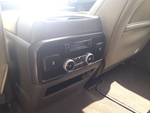 Used 2021 Ford Expedition Max Limited RWD image 24