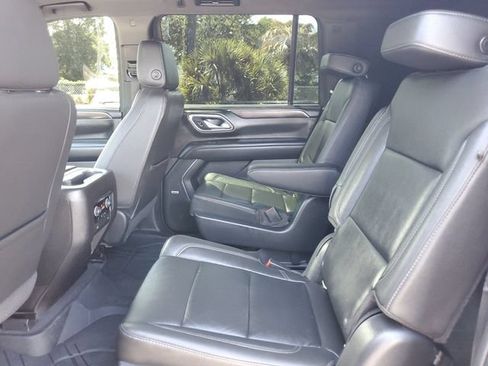 Used 2021 Chevrolet Suburban Z71 AWD/4WD image 13