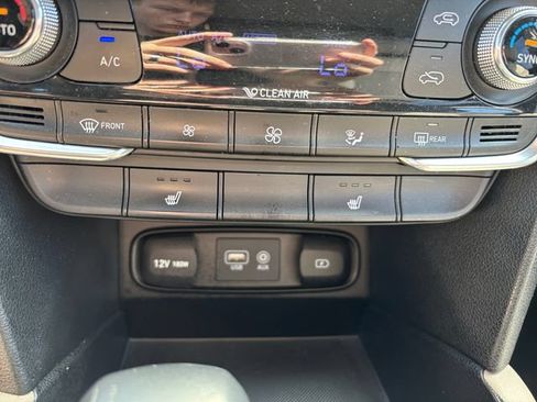 Used 2019 Hyundai Santa Fe SEL FWD image 19