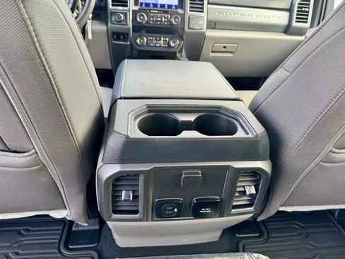 Used 2022 Ford F350 XLT w/ XLT Premium Package image 16