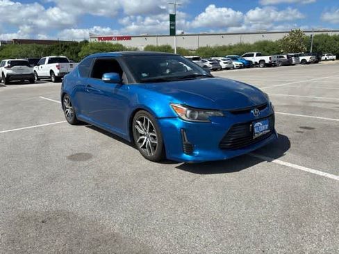 Used 2014 Scion tC FWD image 7