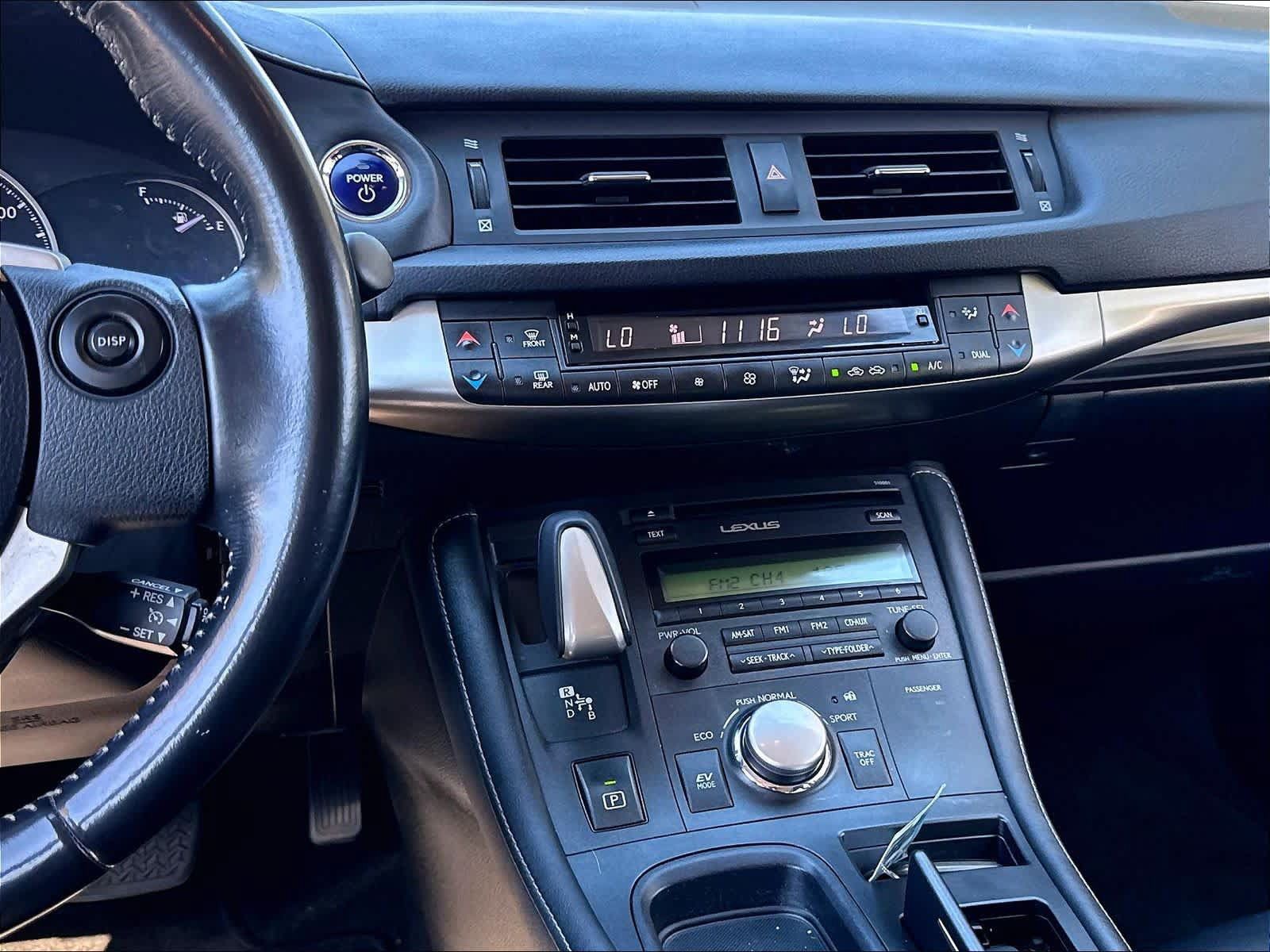 Used 2016 Lexus CT 200h w/ Accessory Package 2 FWD image 9