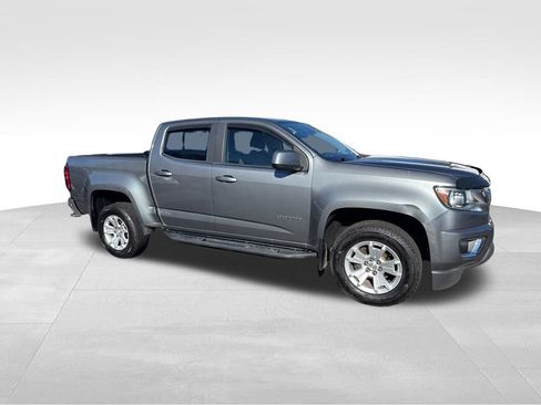 Used 2019 Chevrolet Colorado LT w/ LT Convenience Package image 3