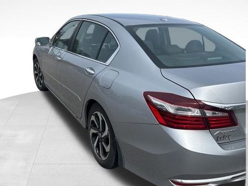 Used 2016 Honda Accord EX-L image 6