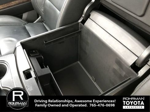 Used 2019 Chevrolet Suburban LT image 29