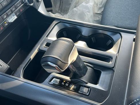 New 2025 Ford F150 Lightning XLT AWD/4WD image 19