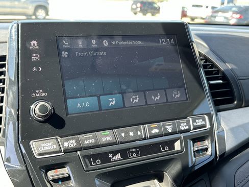 Used 2023 Honda Odyssey EX-L image 17