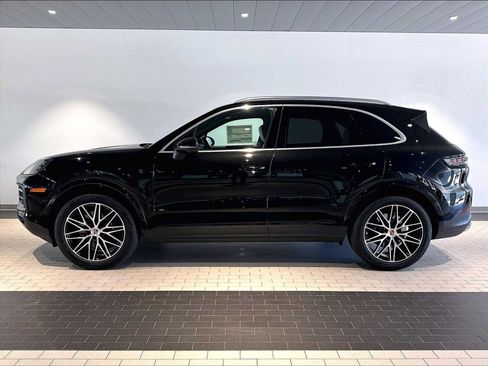 New 2026 Porsche Cayenne AWD/4WD image 2