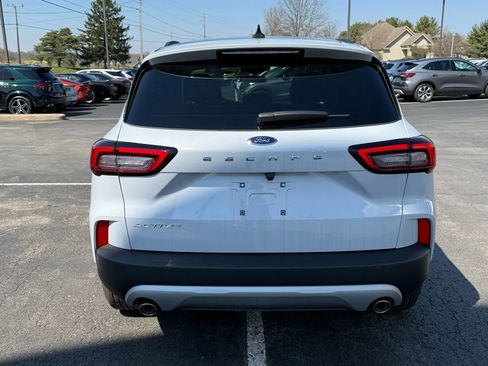 New 2026 Ford Escape Active w/ Cold Weather Package FWD image 11
