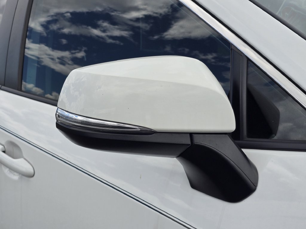 Used 2023 Toyota RAV4 XLE FWD image 12