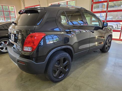 Used 2016 Chevrolet Trax LTZ w/ Midnight Edition AWD/4WD image 6