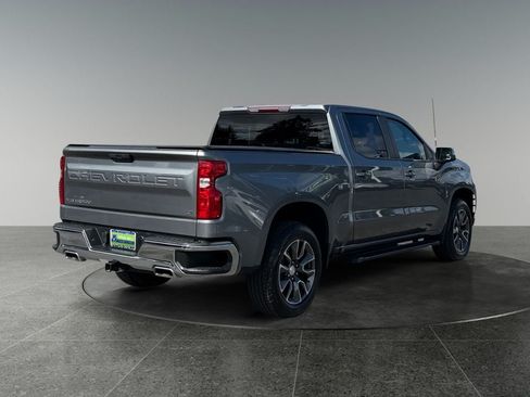 Used 2021 Chevrolet Silverado 1500 LT w/ Z71 Off-Road Package AWD/4WD image 9
